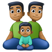 Emoji 👨🏾‍👨🏾‍👦🏾 Famiglia - Uomo, Uomo, Bambino: Carnagione Abbastanza Scura su Facebook 13.1.