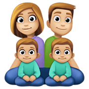 👨🏼‍👩🏼‍👦🏼‍👦🏼 Emoji Familie - Mann, Frau, Junge, Junge: mittelhelle Hautfarbe Facebook 13.1.