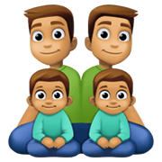 👨🏽‍👨🏽‍👦🏽‍👦🏽 Emoji Familie - Mann, Mann, Junge, Junge: mittlere Hautfarbe Facebook 13.1.