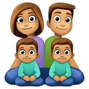👨🏽‍👩🏽‍👦🏽‍👦🏽 Emoji Familie - Mann, Frau, Junge, Junge: mittlere Hautfarbe Facebook 13.1.
