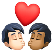 👨🏻‍❤️‍💋‍👨🏾 Emoji sich küssendes Paar - Mann: helle Hautfarbe, Mann: mitteldunkle Hautfarbe Facebook 13.1.