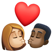 👩🏼‍❤️‍💋‍👨🏿 Emoji sich küssendes Paar - Frau: mittelhelle Hautfarbe, Mann: dunkle Hautfarbe Facebook 13.1.