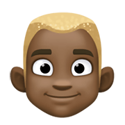 👱🏿‍♂️ Emoji Mann: dunkle Hautfarbe, blond Facebook 13.1.