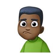 Emoji 🙎🏿‍♂️ Uomo Imbronciato: Carnagione Scura su Facebook 13.1.