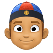 👲🏽 Emoji Mann mit chinesischem Hut: mittlere Hautfarbe Facebook 13.1.