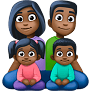 👨🏿‍👩🏿‍👧🏿‍👦🏿 Emoji Familie - Mann, Frau, Mädchen, Junge: dunkle Hautfarbe Facebook 14.0.