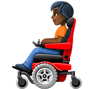 🧑🏿‍🦼 Emoji Person in motorisiertem Rollstuhl: dunkle Hautfarbe Facebook 14.0.