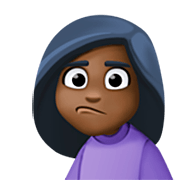 🙎🏿‍♀️ Emoji schmollende Frau: dunkle Hautfarbe Facebook 14.0.