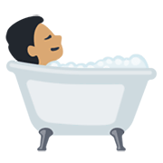 🛀🏽 Emoji Pessoa Tomando Banho: Pele Morena na Facebook 2.1.