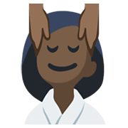 💆🏿‍♀️ Emoji Frau, die eine Kopfmassage bekommt: dunkle Hautfarbe Facebook 2.1.
