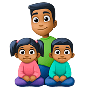 👨🏾‍👧🏾‍👦🏾 Emoji Familia - Hombre, Niña, Niño: Tono De Piel Oscuro Medio en Facebook 4.0.