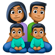 Emoji 👨🏾‍👩🏾‍👦🏾‍👦🏾 Famiglia - Uomo, Donna, Bambino, Bambino: Carnagione Abbastanza Scura su Facebook 4.0.
