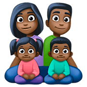 👪🏿 Emoji Familia, Tono De Piel Oscuro en Facebook 4.0.