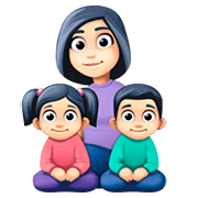 👩🏻‍👧🏻‍👦🏻 Emoji Familie - Frau, Mädchen, Junge: helle Hautfarbe Facebook 4.0.