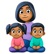 👩🏾‍👧🏾‍👦🏾 Emoji Familie - Frau, Mädchen, Junge: mitteldunkle Hautfarbe Facebook 4.0.