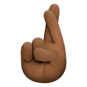 🤞🏿 Emoji Hand mit gekreuzten Fingern: dunkle Hautfarbe Facebook 4.0.