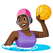 🤽🏿‍♀️ Emoji Mujer Jugando Al Waterpolo: Tono De Piel Oscuro en Facebook 4.0.