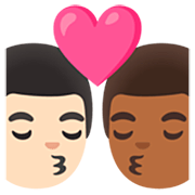 👨🏻‍❤️‍💋‍👨🏾 Emoji Beijo - Homem: Pele Clara, Homem: Pele Morena Escura na Google 15.0.