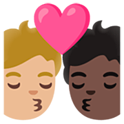 Emoji 🧑🏼‍❤️‍💋‍🧑🏿 Bacio Tra Coppia: persona, persona, Carnagione Abbastanza Chiara, Carnagione Scura su Google 15.0.