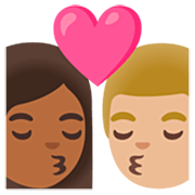 Emoji 👩🏾‍❤️‍💋‍👨🏼 Bacio Tra Coppia - Donna: Carnagione Abbastanza Scura, Uomo: Carnagione Abbastanza Chiara su Google 15.0.