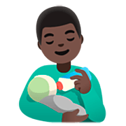 Émoji 👨🏿‍🍼 Homme Allaitant Un Bébé : Peau Foncée sur Google 15.0.