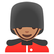 Emoji 💂🏽‍♂️ Guardia Uomo: Carnagione Olivastra su Google 15.0.