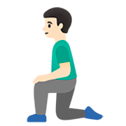 Emoji 🧎🏻‍♂️ Uomo Inginocchiato: Carnagione Chiara su Google 15.0.