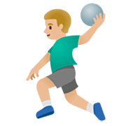 🤾🏼‍♂️ Emoji Handballspieler: mittelhelle Hautfarbe Google 15.0.
