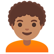 Emoji 🧑🏽‍🦱 Persona: Carnagione Olivastra E Capelli Ricci su Google 15.0.