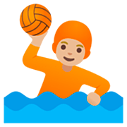 🤽🏼 Emoji Pessoa Jogando Polo Aquático: Pele Morena Clara na Google 15.0.