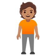 Emoji 🧍🏽 Persona In Piedi: Carnagione Olivastra su Google 15.0.