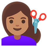 💇🏽‍♀️ Emoji Mulher Cortando O Cabelo: Pele Morena na Google 15.0.