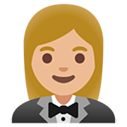 🤵🏼‍♀️ Emoji Frau im Smoking: mittelhelle Hautfarbe Google 15.0.