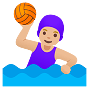 🤽🏼‍♀️ Emoji Mujer Jugando Al Waterpolo: Tono De Piel Claro Medio en Google 15.0.
