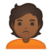 🙎🏾 Emoji Pessoa Fazendo Bico: Pele Morena Escura na Google Android 10.0.