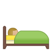 Emoji 🛌🏼 Persona A Letto: Carnagione Abbastanza Chiara su Google Android 10.0.