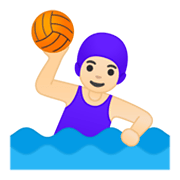 Émoji 🤽🏻‍♀️ Joueuse De Water-polo : Peau Claire sur Google Android 10.0.