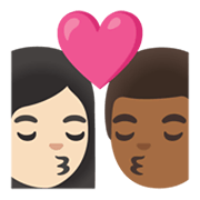 Emoji 👩🏻‍❤️‍💋‍👨🏾 Bacio Tra Coppia - Donna: Carnagione Chiara, Uomo: Carnagione Abbastanza Scura su Google Android 11.0 December 2020 Feature Drop.