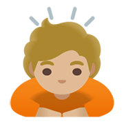 Emoji 🙇🏼 Persona Che Fa Un Inchino Profondo: Carnagione Abbastanza Chiara su Google Android 11.0 December 2020 Feature Drop.