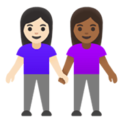 👩🏻‍🤝‍👩🏾 Emoji händchenhaltende Frauen: helle Hautfarbe, mitteldunkle Hautfarbe Google Android 11.0 December 2020 Feature Drop.