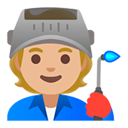 Emoji 🧑🏼‍🏭 Persona Che Lavora In Fabbrica: Carnagione Abbastanza Chiara su Google Android 11.0.