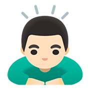 Emoji 🙇🏻‍♂️ Uomo Che Fa Inchino Profondo: Carnagione Chiara su Google Android 11.0.