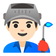 Emoji 👨🏻‍🏭 Operaio: Carnagione Chiara su Google Android 11.0.