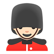 Emoji 💂🏻‍♂️ Guardia Uomo: Carnagione Chiara su Google Android 11.0.