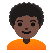 Emoji 🧑🏿‍🦱 Persona: Carnagione Scura E Capelli Ricci su Google Android 11.0.