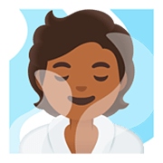 🧖🏾 Emoji Persona En Una Sauna: Tono De Piel Oscuro Medio en Google Android 11.0.