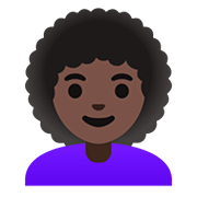 👩🏿‍🦱 Emoji Frau: dunkle Hautfarbe, lockiges Haar Google Android 11.0.