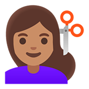 💇🏽‍♀️ Emoji Mulher Cortando O Cabelo: Pele Morena na Google Android 11.0.