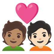 🧑🏽‍❤️‍🧑🏻 Emoji Liebespaar: Person, Person, mittlere Hautfarbe, helle Hautfarbe Google Android 12.0.
