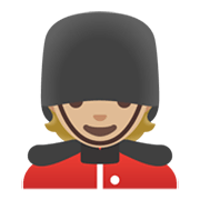 Emoji 💂🏼 Guardia: Carnagione Abbastanza Chiara su Google Android 12.0.